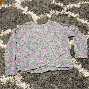 Gap long sleeve with heart shirt adorable back